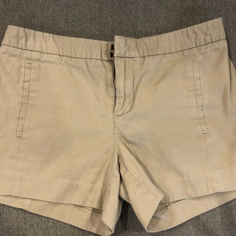 Women's khaki Gap shorts size 2